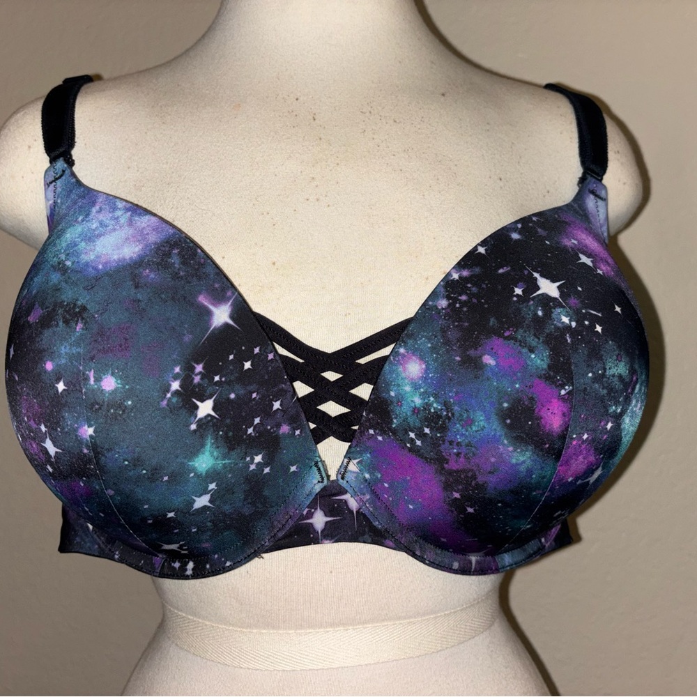Torrid Curve Galaxy Bra 44C